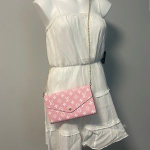 Crossbody/wallet bag. Never used.